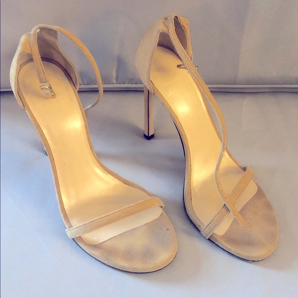 Stuart Weitzman Nudist - would love to trade! - Picture 14 of 15